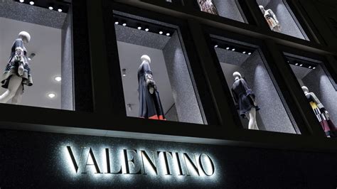 valentino wholesale contact